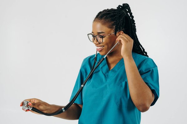 Les biotechnologies et les maladies génétiques : espoirs et défis